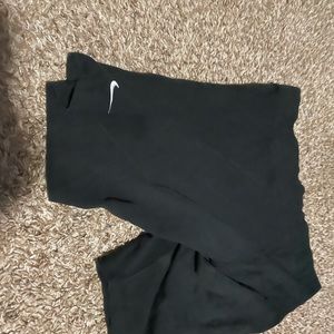 Nike capri leggings